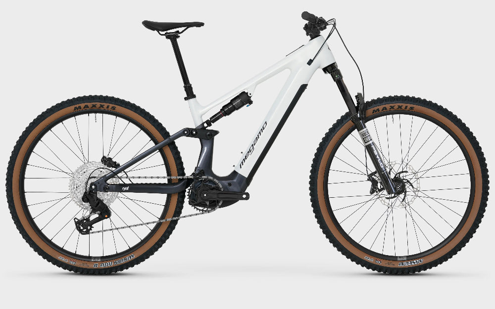 MEGAMO RYAL 10 2027