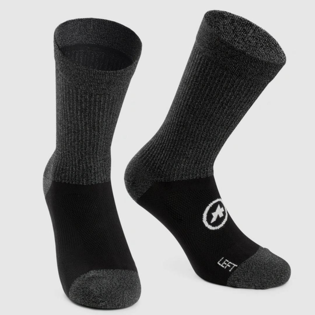 ASSOS TRAIL Socks EVO blackSeries SALE