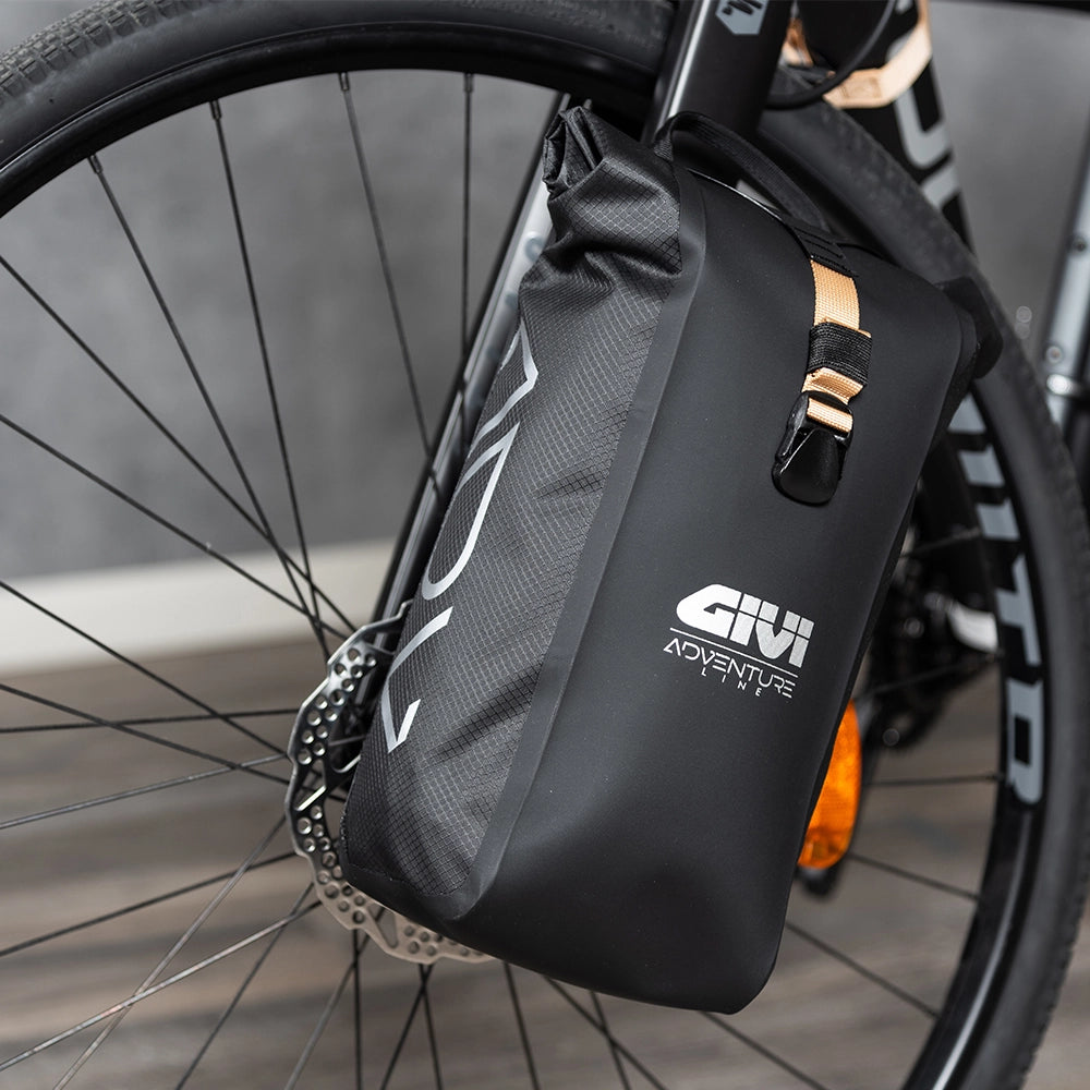 GIVI Carrier 5.5lt fork bag