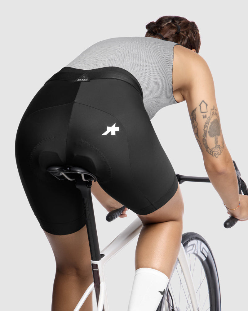 ASSOS UMA GT Half Shorts S11