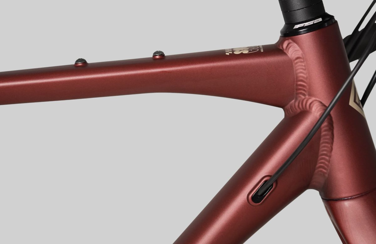 MEGAMO GRAVEL JAKAR 30