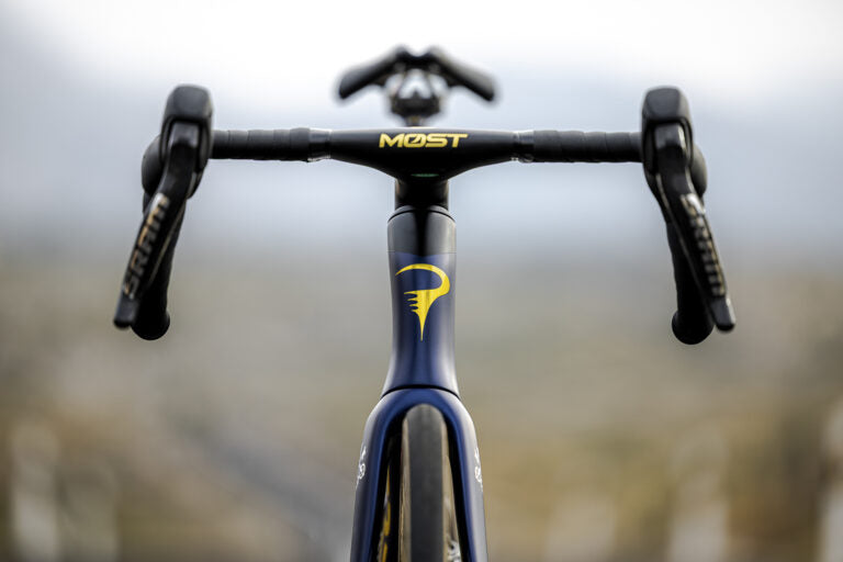 Pinarello New Dogma F Red AXS Q36.5 REPLICA